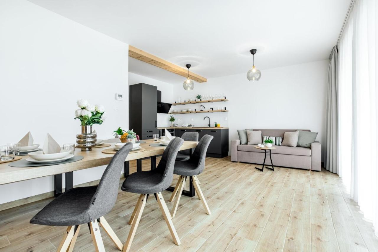 Apartmany Karlovy Dvory ฮอร์นี ปลานา ภายนอก รูปภาพ