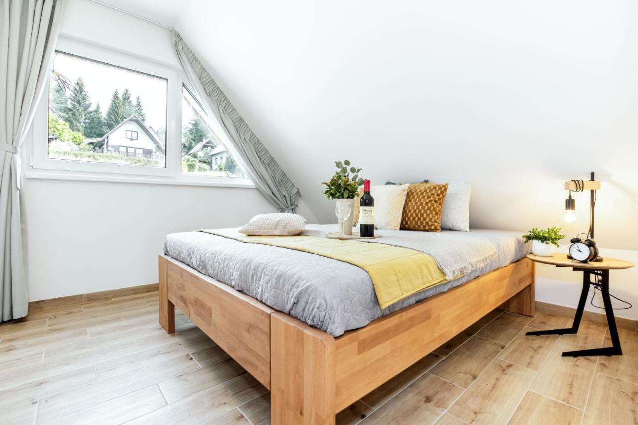 Apartmany Karlovy Dvory ฮอร์นี ปลานา ภายนอก รูปภาพ