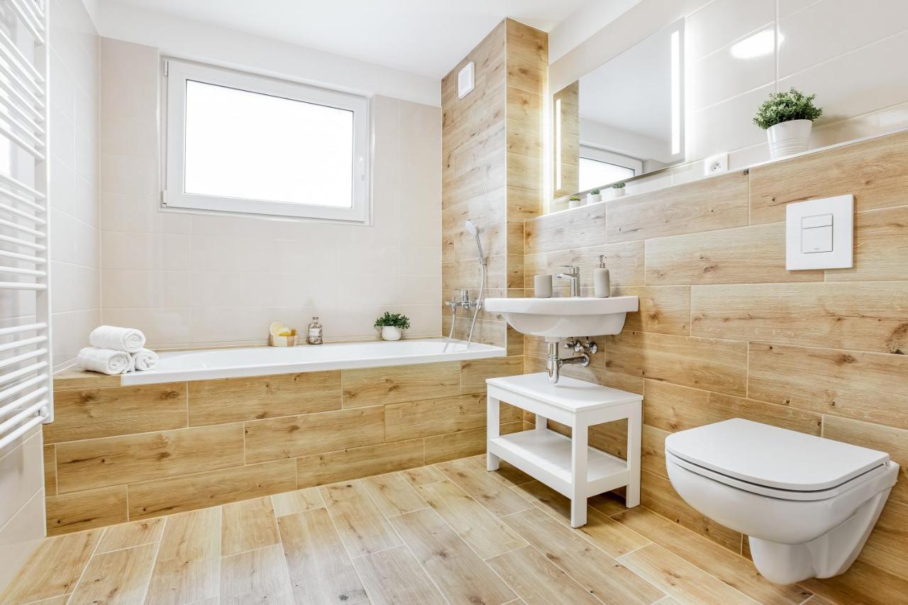 Apartmany Karlovy Dvory ฮอร์นี ปลานา ภายนอก รูปภาพ