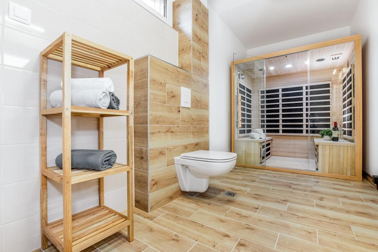 Apartmany Karlovy Dvory ฮอร์นี ปลานา ภายนอก รูปภาพ