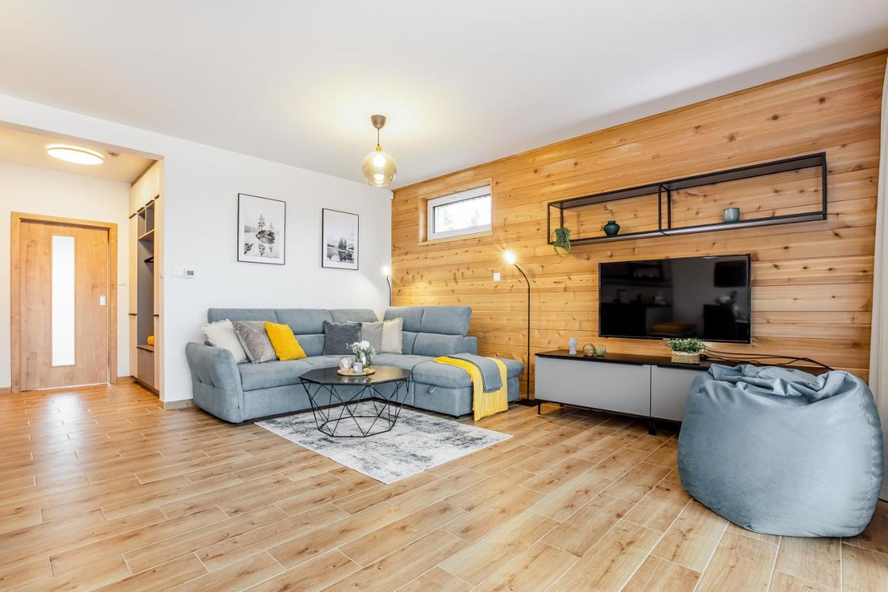 Apartmany Karlovy Dvory ฮอร์นี ปลานา ภายนอก รูปภาพ