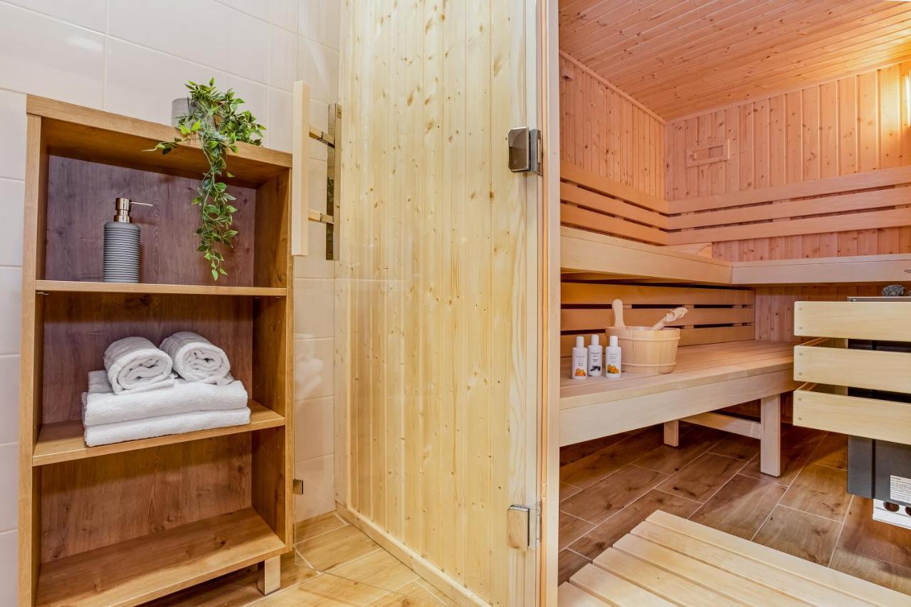 Apartmany Karlovy Dvory ฮอร์นี ปลานา ภายนอก รูปภาพ